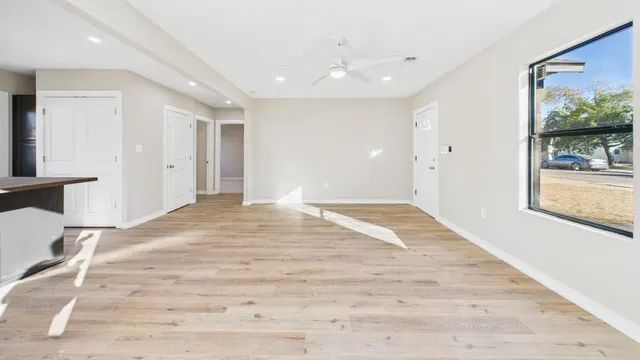 Photo 6 — 2112 31st Street, Lubbock, TX 79411