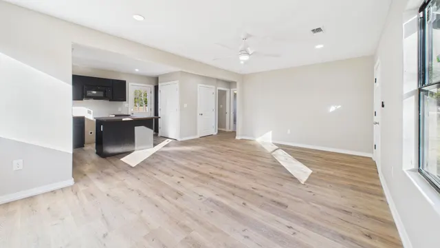 Photo 7 — 2112 31st Street, Lubbock, TX 79411