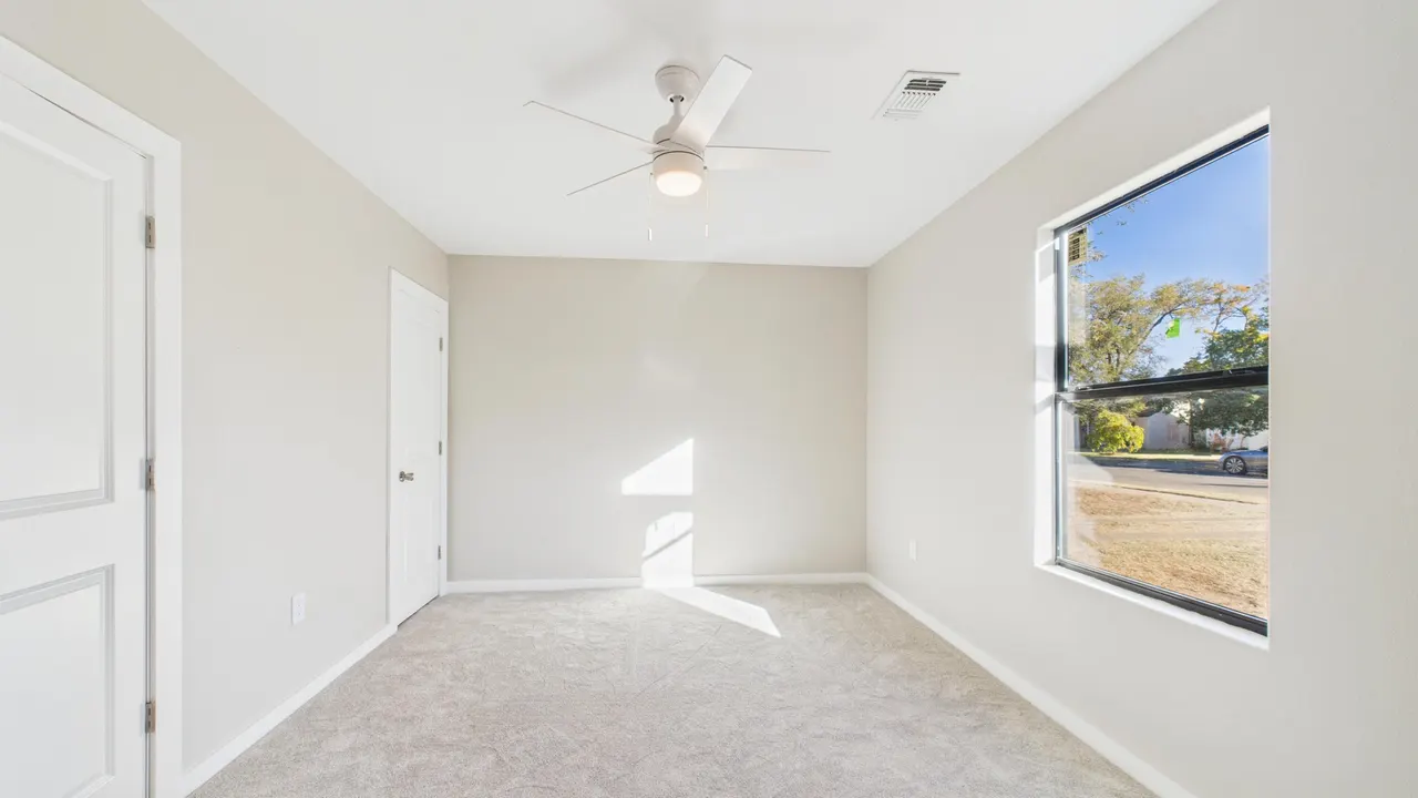 Photo 21 — 2112 31st Street, Lubbock, TX 79411