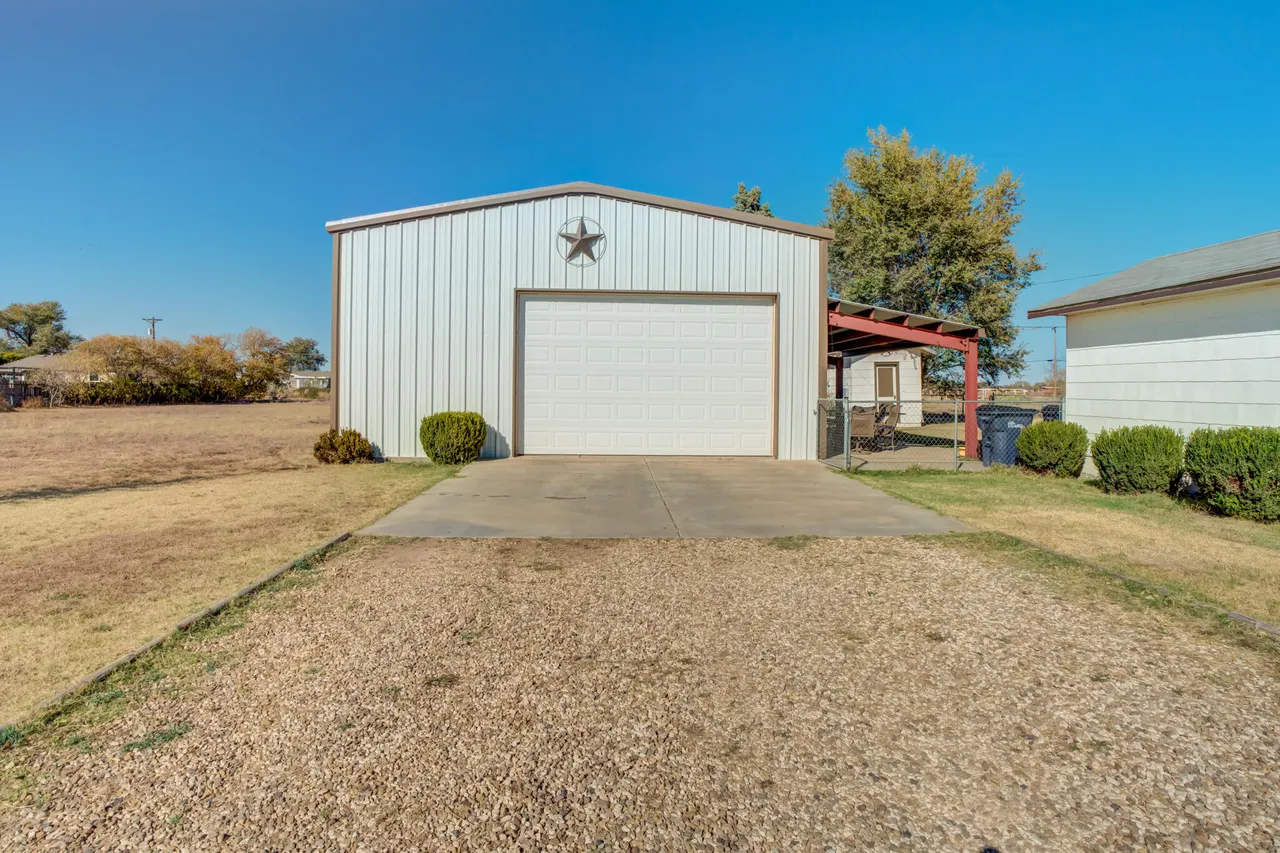 Photo 3 — 301 E Kent Street, Lubbock, TX 79403