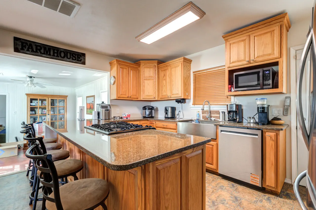 Photo 7 — 301 E Kent Street, Lubbock, TX 79403