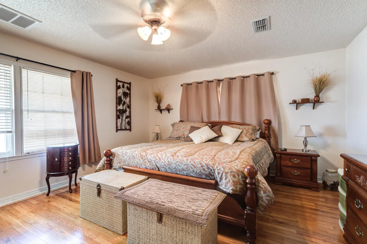 Photo 23 — 301 E Kent Street, Lubbock, TX 79403