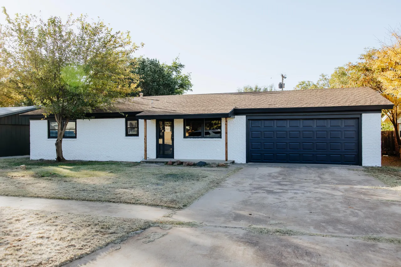 Photo 2 — 1206 E Hester Street, Brownfield, TX 79316
