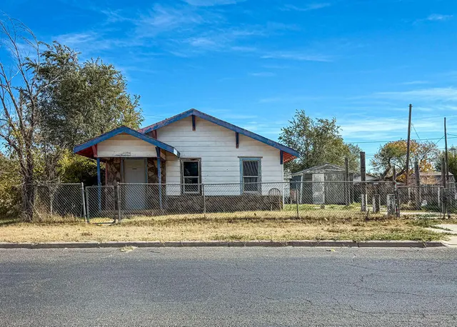 Front exterior — 1204 Galveston Street, Plainview, TX 79072