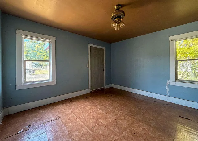 Photo 4 — 1204 Galveston Street, Plainview, TX 79072