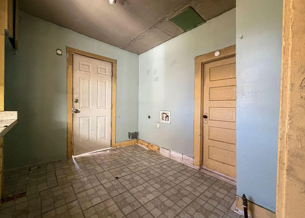 Photo 8 — 1204 Galveston Street, Plainview, TX 79072