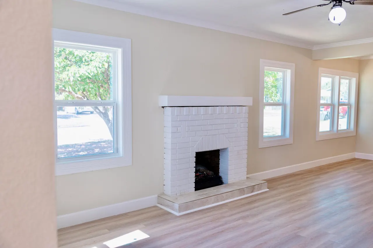 Photo 7 — 1410 W 8th Street, Plainview, TX 79072
