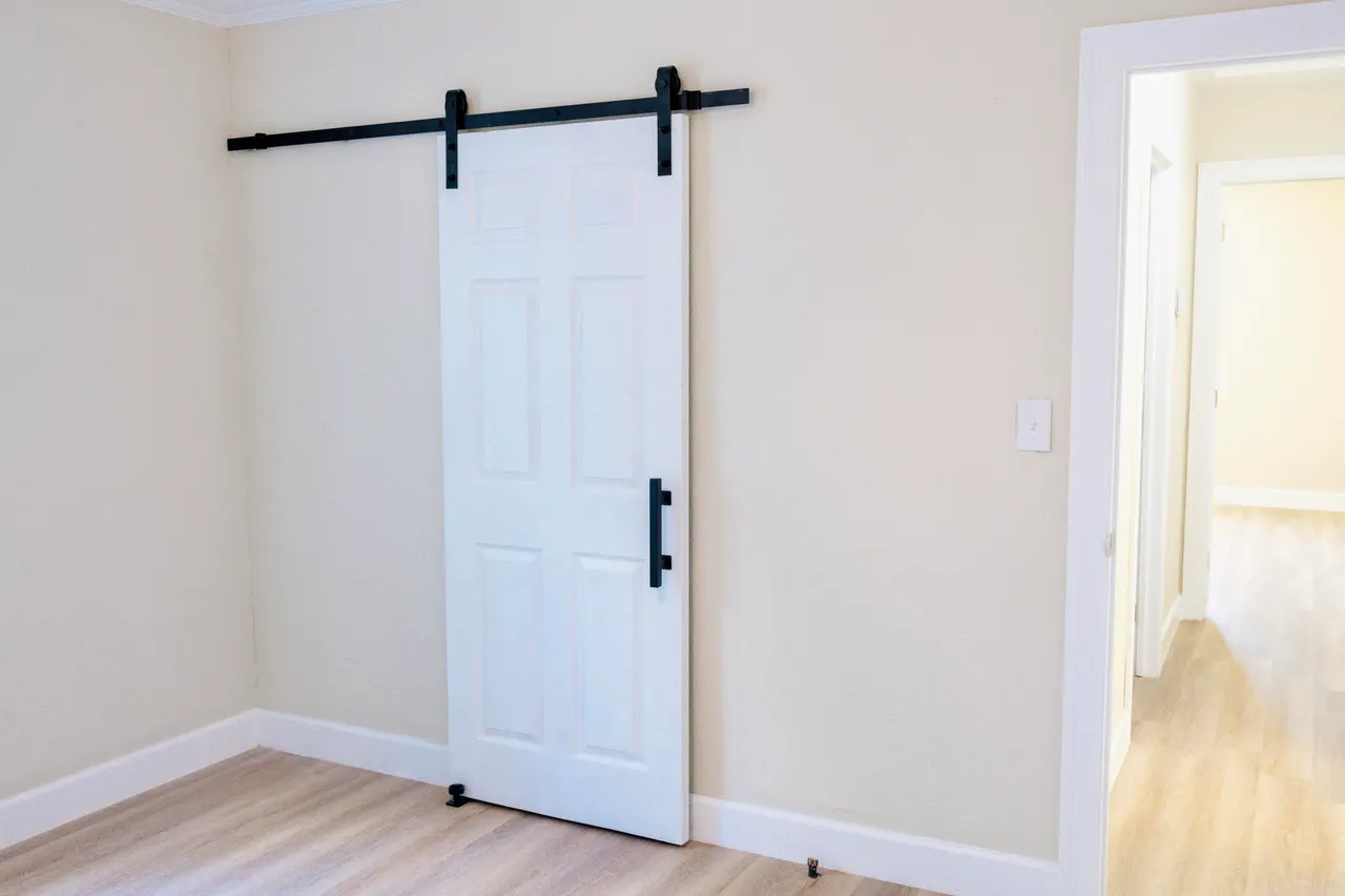 Photo 15 — 1410 W 8th Street, Plainview, TX 79072