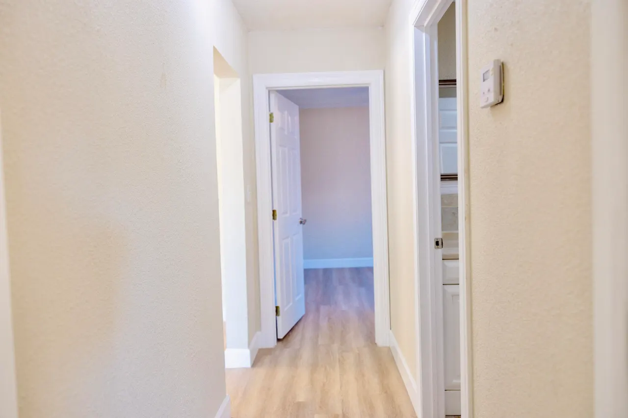 Photo 19 — 1410 W 8th Street, Plainview, TX 79072