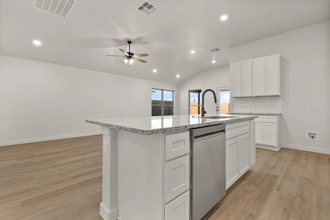 Photo 12 — 2006 Cottonwood Avenue, Wolfforth, TX 79382