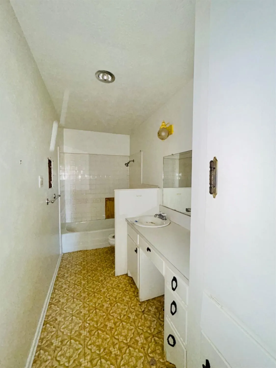 Photo 11 — 3412 E 18th Street, Lubbock, TX 79403