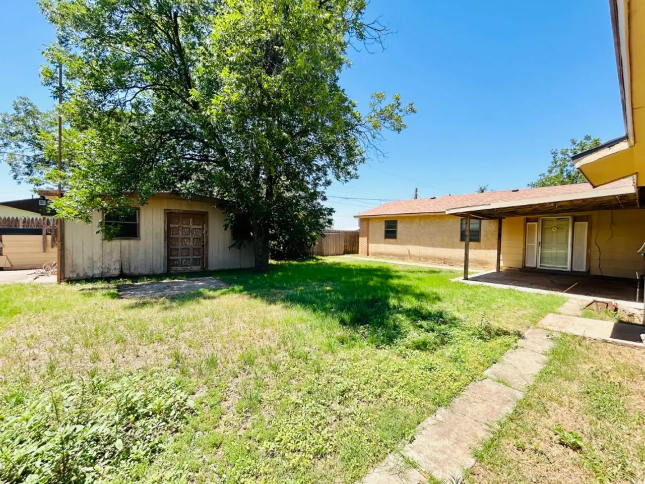 Photo 14 — 3412 E 18th Street, Lubbock, TX 79403