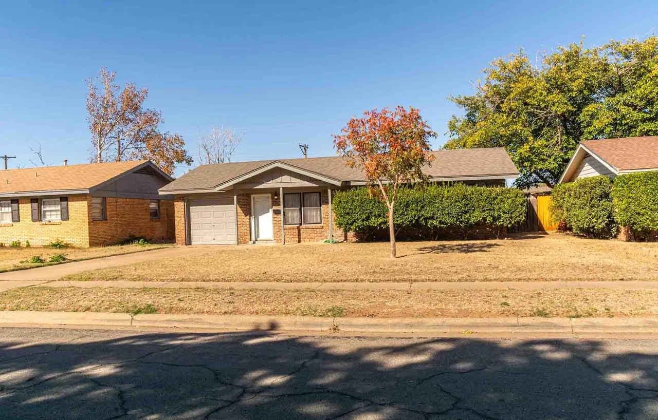 Photo 2 — 5104 45th Street, Lubbock, TX 79414