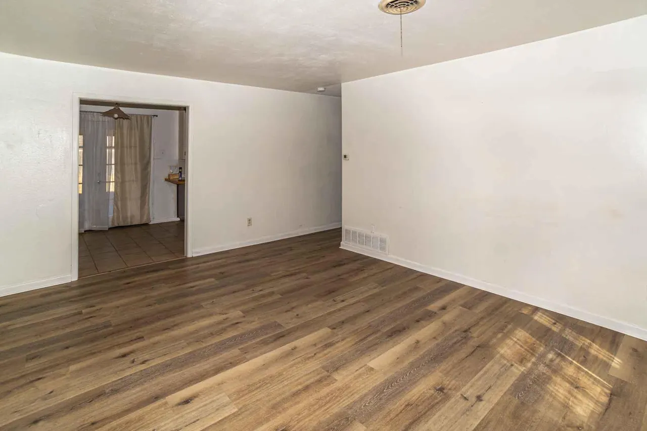 Photo 3 — 5104 45th Street, Lubbock, TX 79414