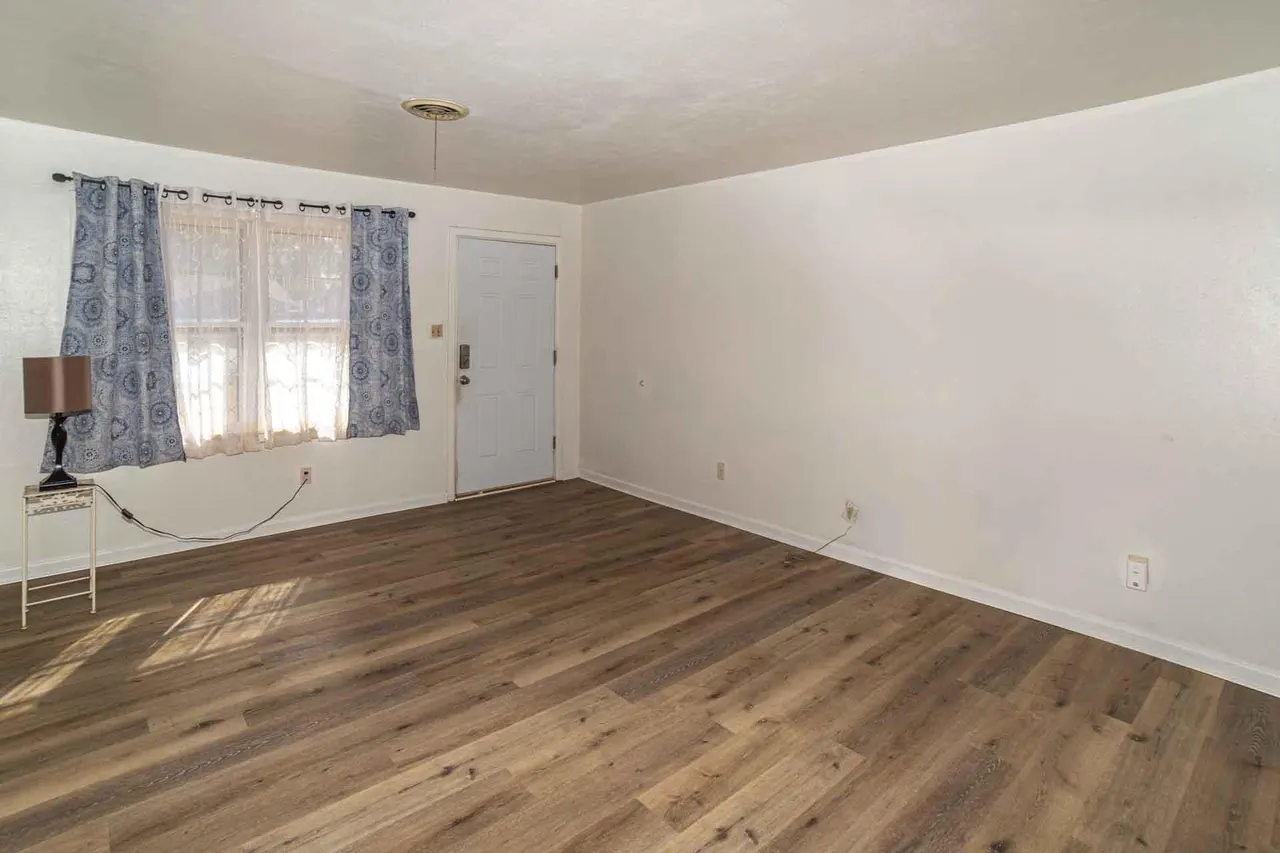 Photo 5 — 5104 45th Street, Lubbock, TX 79414