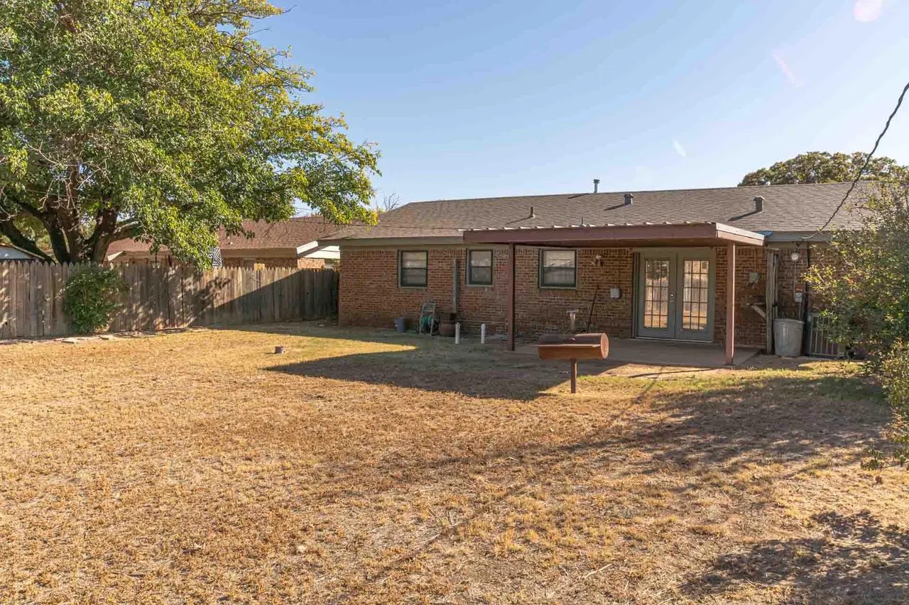 Photo 23 — 5104 45th Street, Lubbock, TX 79414