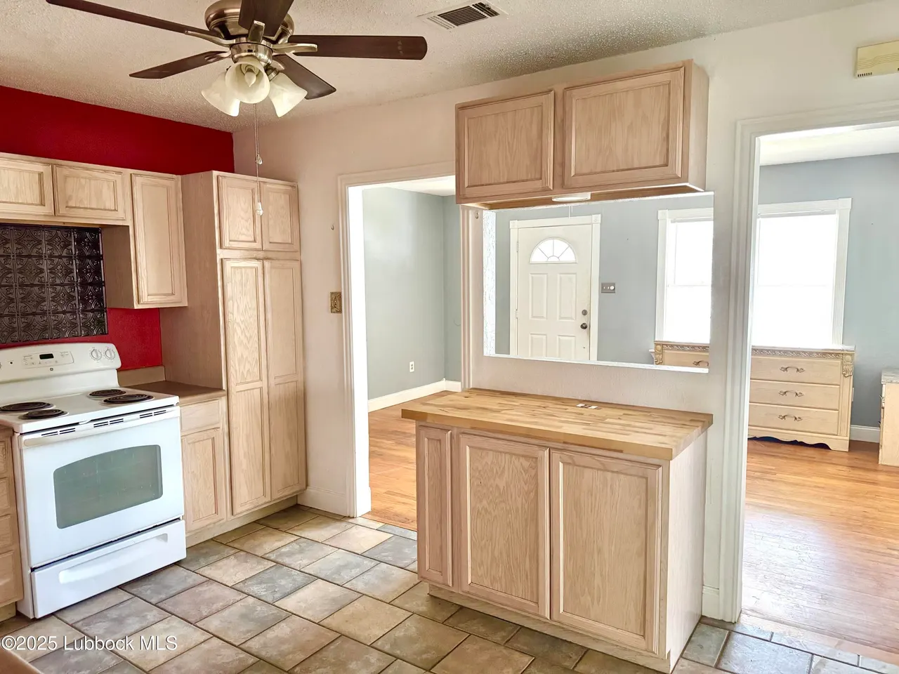 Photo 7 — 2518 37th Street, Lubbock, TX 79413