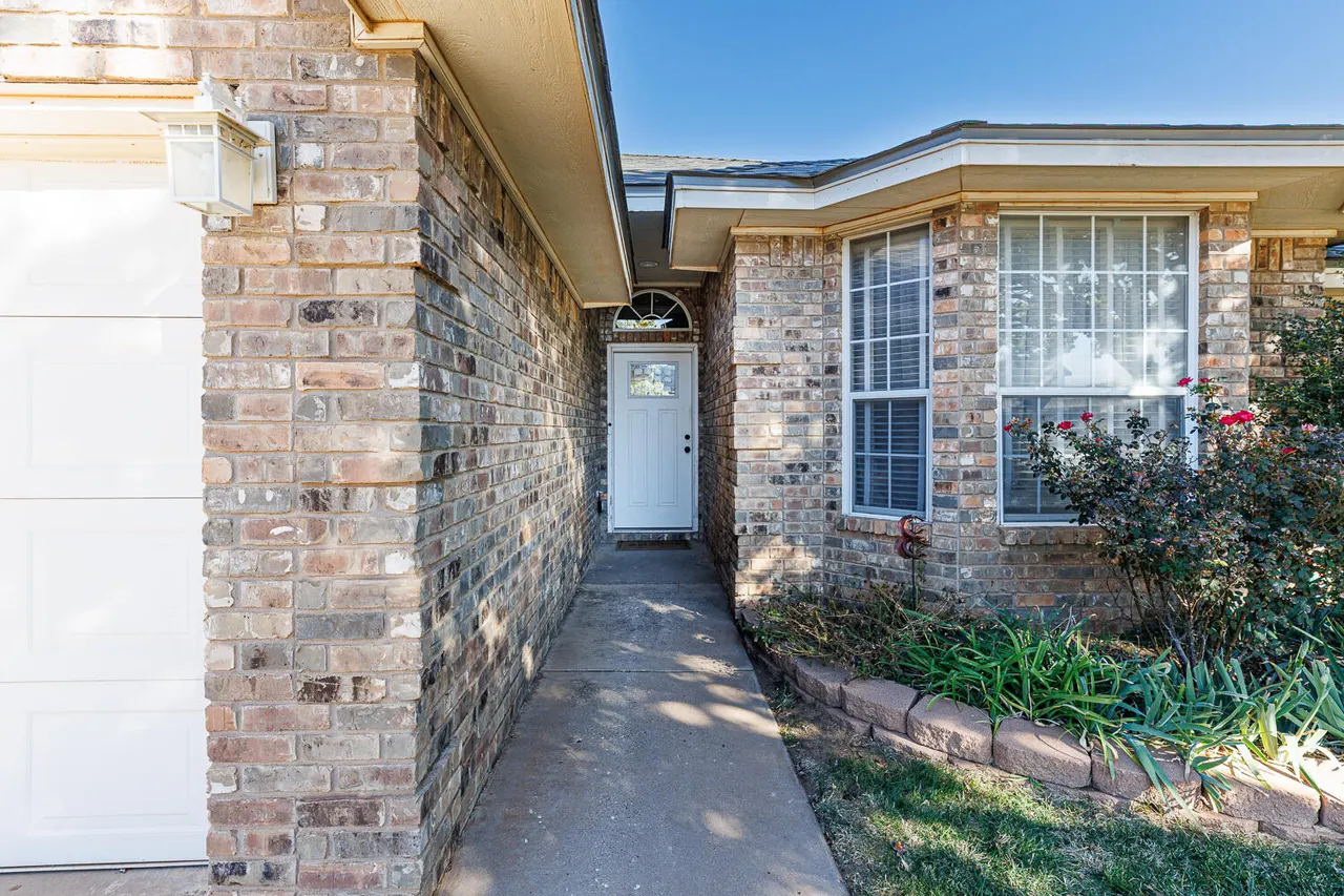 Photo 5 — 414 Sooner Street, Wolfforth, TX 79382