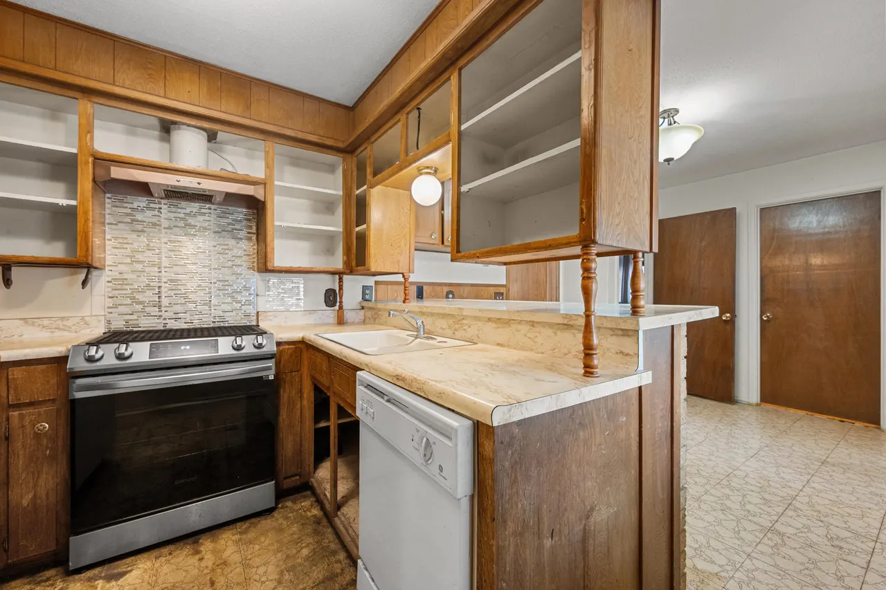 Photo 7 — 5440 48th Street, Lubbock, TX 79414