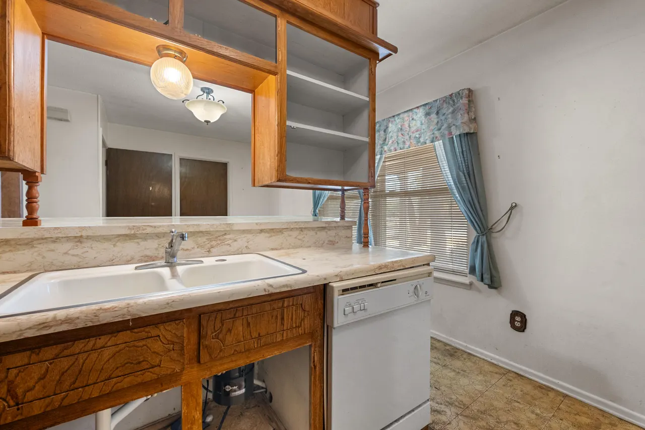 Photo 9 — 5440 48th Street, Lubbock, TX 79414