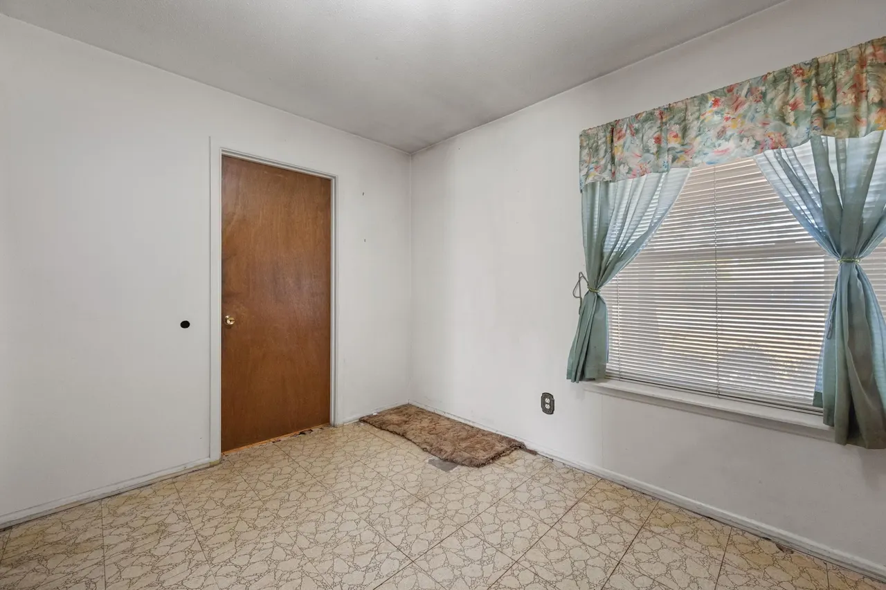 Photo 13 — 5440 48th Street, Lubbock, TX 79414