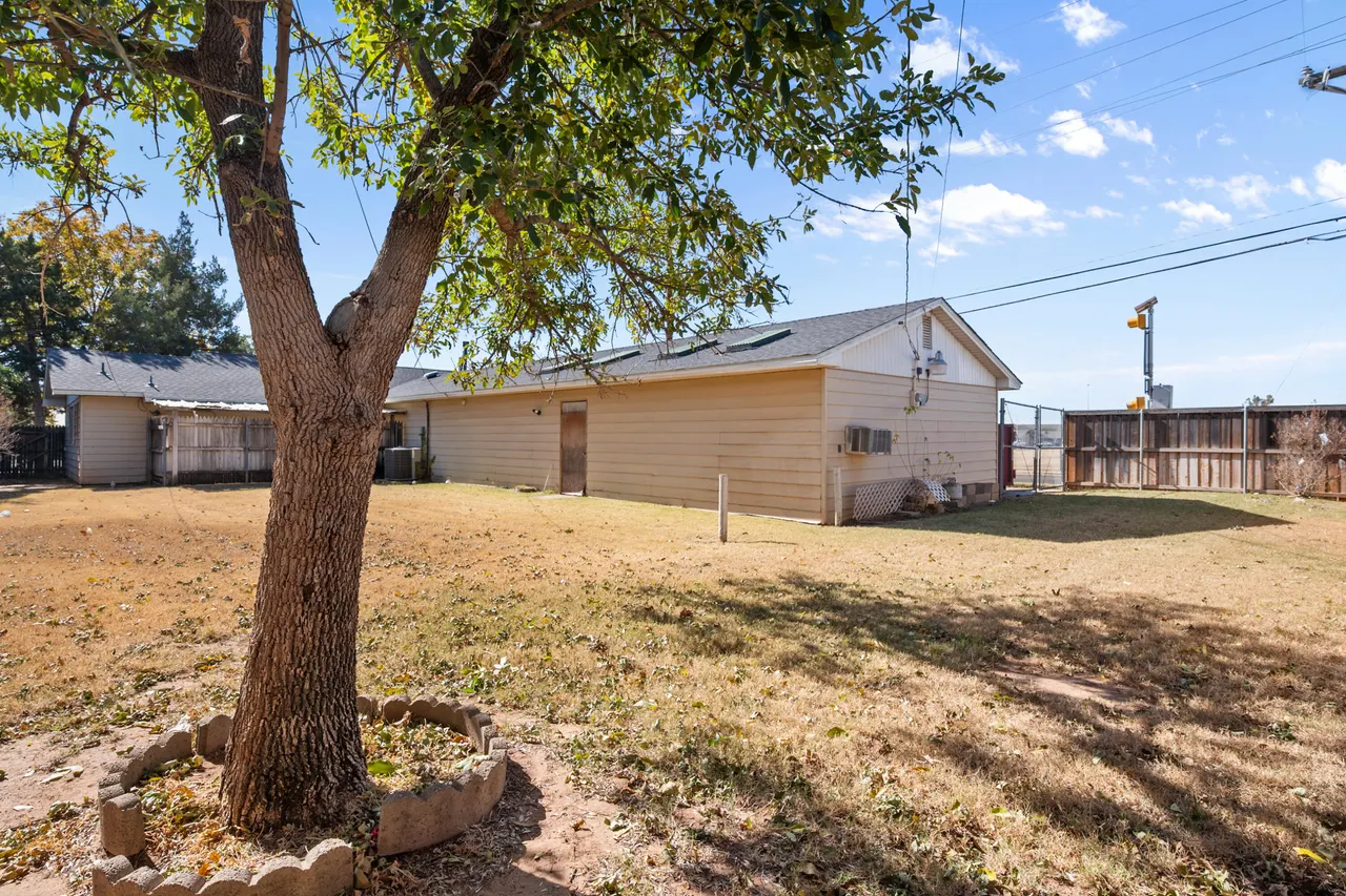 Photo 24 — 5440 48th Street, Lubbock, TX 79414