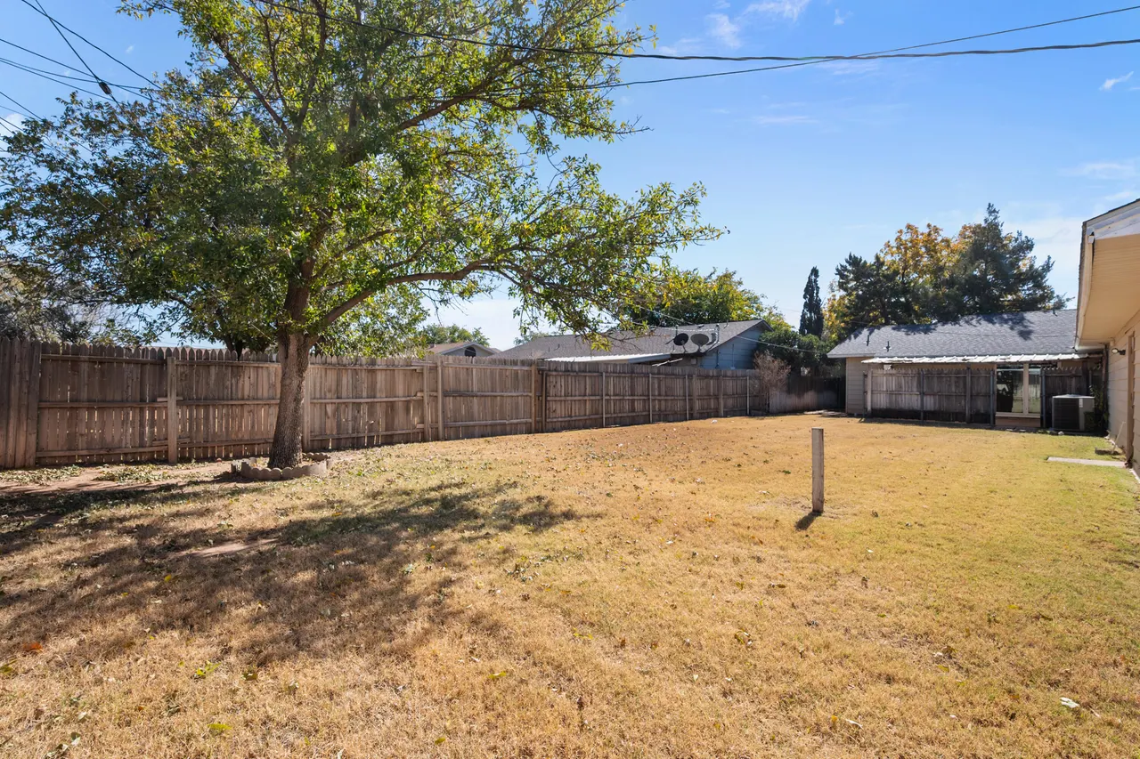 Photo 25 — 5440 48th Street, Lubbock, TX 79414
