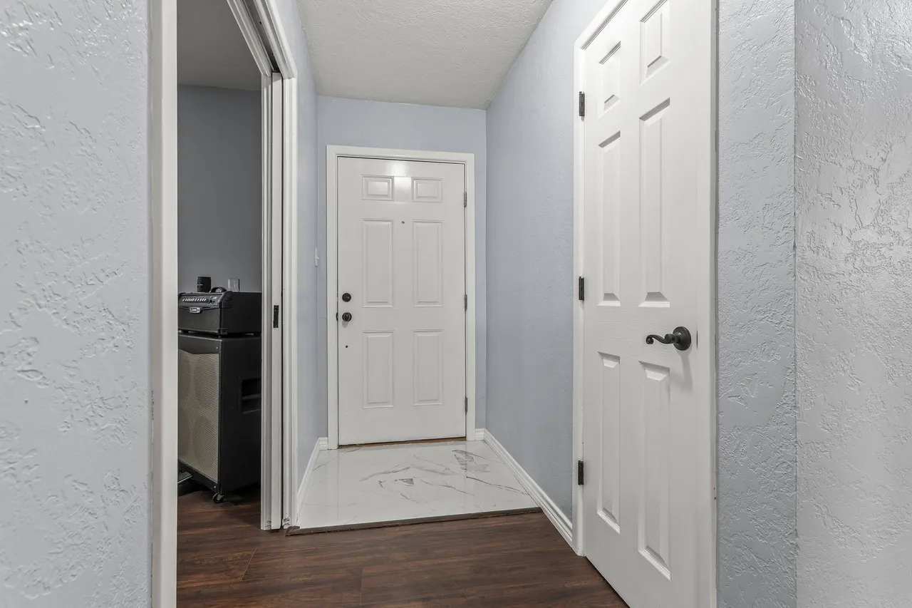 Photo 4 — 408 Hickory Street, Levelland, TX 79336