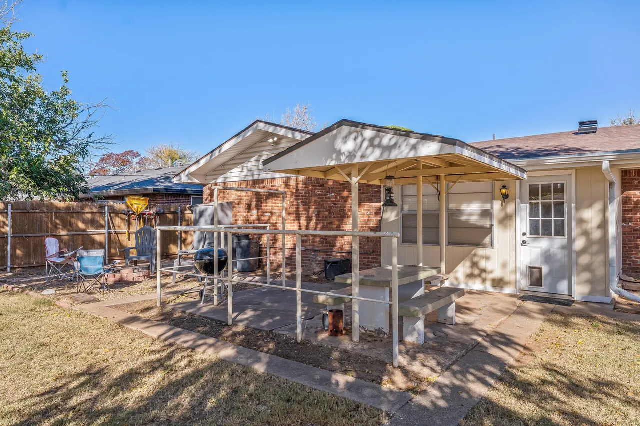 Photo 29 — 408 Hickory Street, Levelland, TX 79336