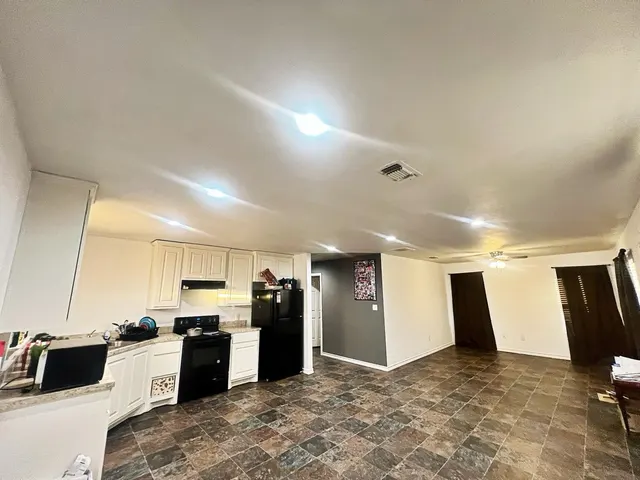 Photo 7 — 3301 E Dartmouth Street, Lubbock, TX 79403