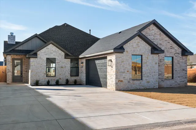 Photo 2 — 1401 Durham Avenue, Wolfforth, TX 79382