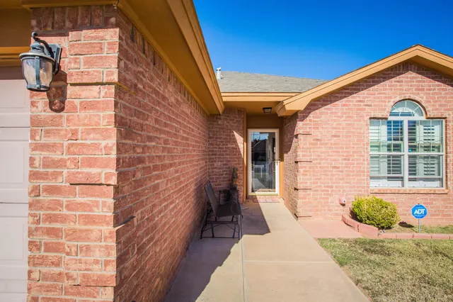 Photo 3 — 906 Xavier Street 1, Lubbock, TX 79403