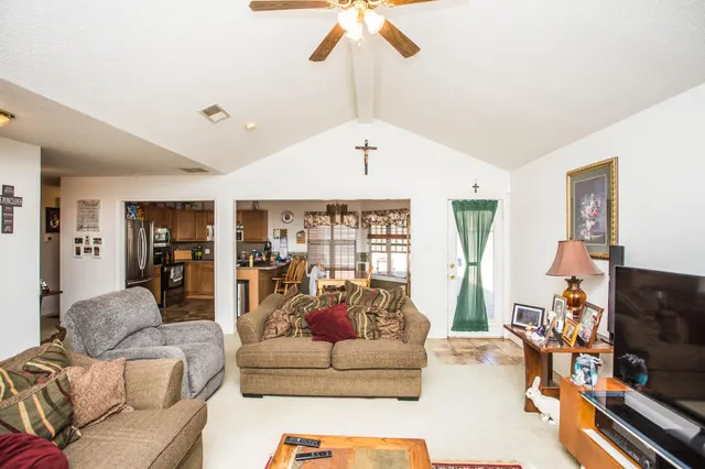 Photo 5 — 906 Xavier Street 1, Lubbock, TX 79403