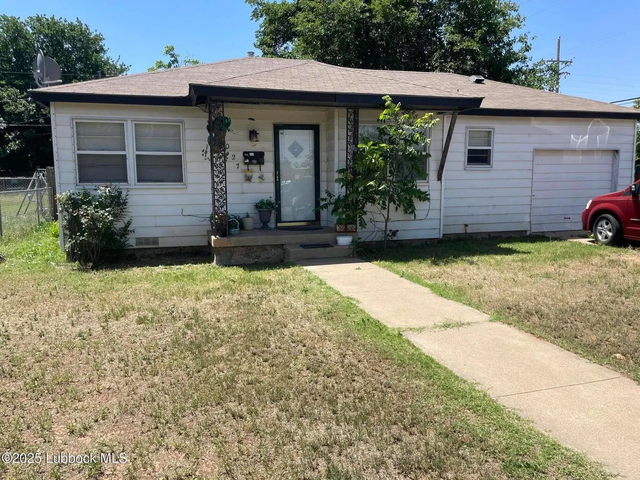 Front exterior — 2027 65th Street, Lubbock, TX 79412