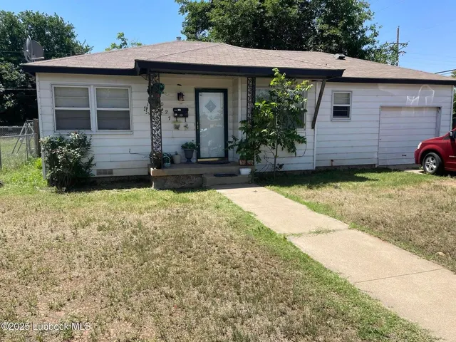 Front exterior — 2027 65th Street, Lubbock, TX 79412