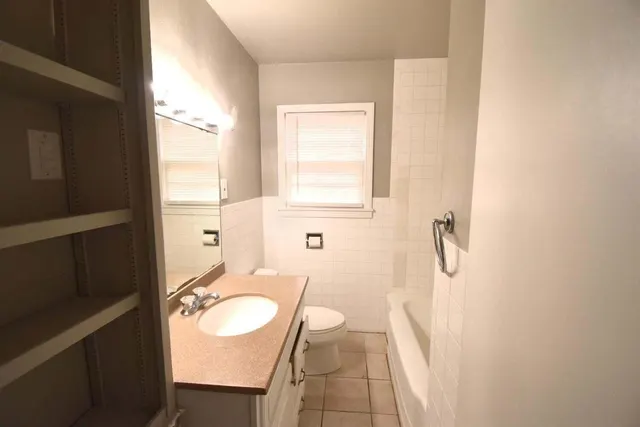 Photo 7 — 2027 65th Street, Lubbock, TX 79412