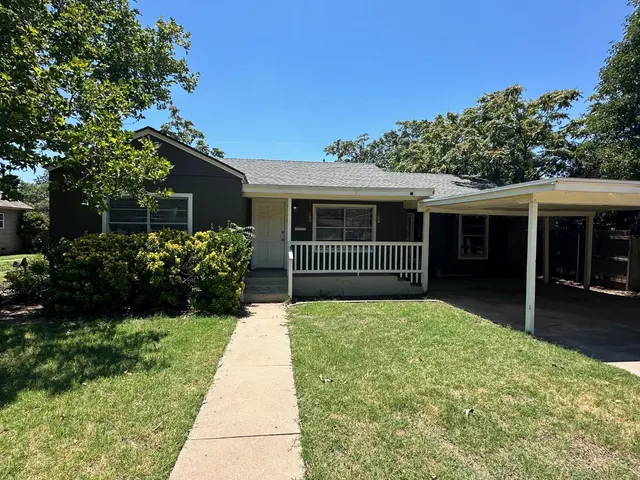 Front exterior — 3113 26th Street, Lubbock, TX 79410