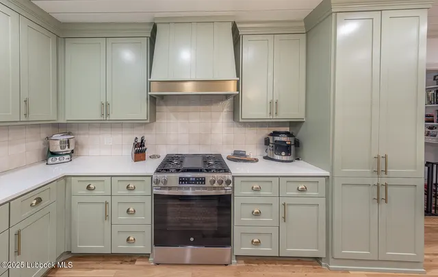 Photo 3 — 2602 25th Street, Lubbock, TX 79410