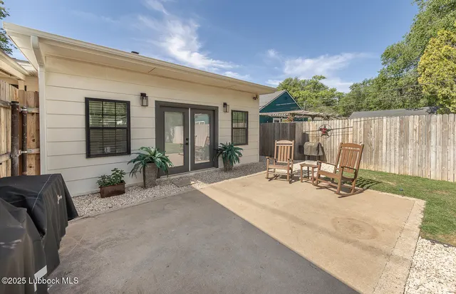 Photo 8 — 2602 25th Street, Lubbock, TX 79410