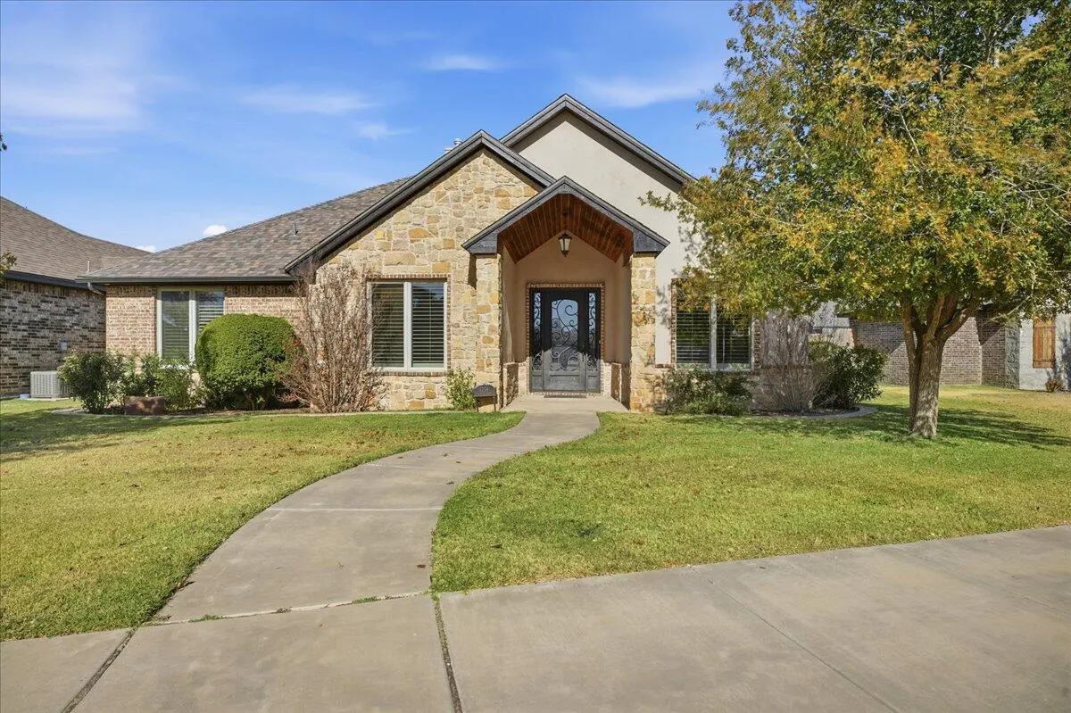Front exterior — 1204 N 14th Place, Wolfforth, TX 79382