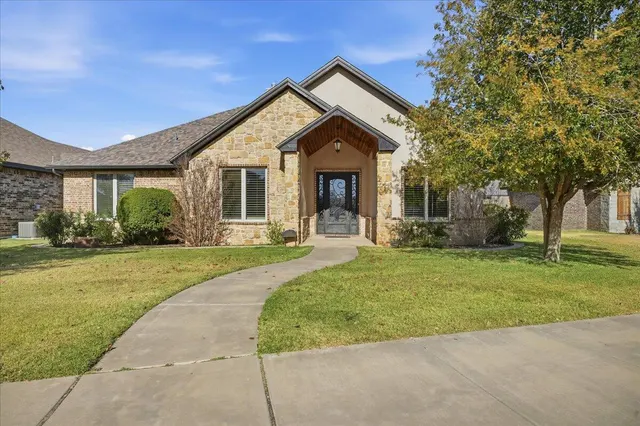 Front exterior — 1204 N 14th Place, Wolfforth, TX 79382