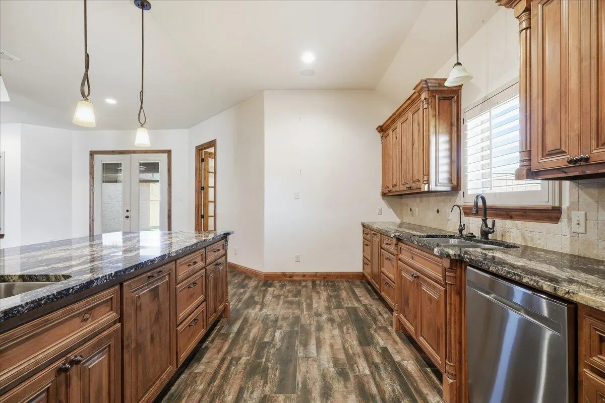 Photo 13 — 1204 N 14th Place, Wolfforth, TX 79382