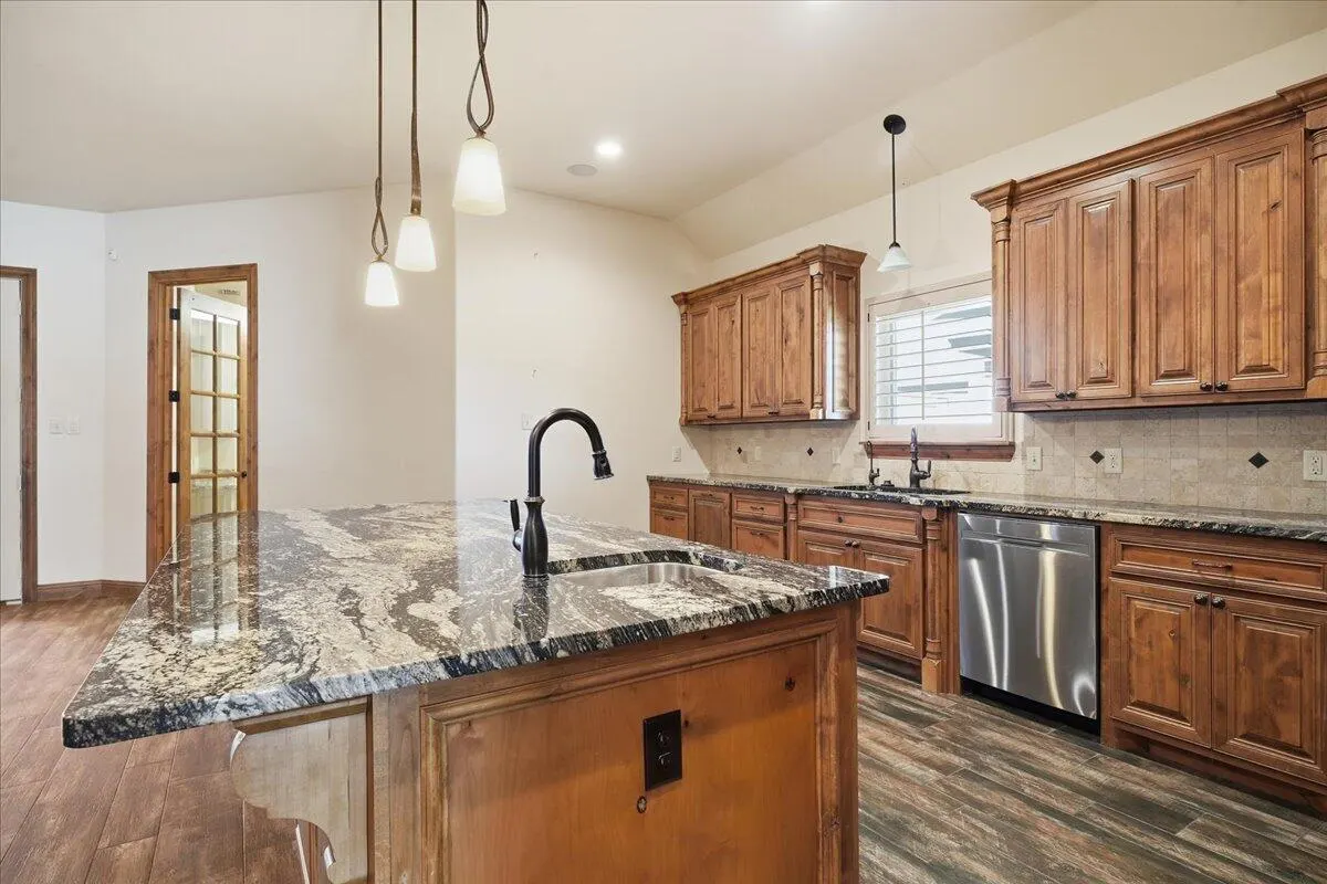 Photo 16 — 1204 N 14th Place, Wolfforth, TX 79382