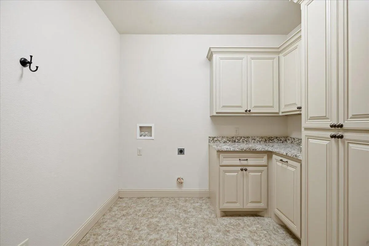 Photo 46 — 1204 N 14th Place, Wolfforth, TX 79382
