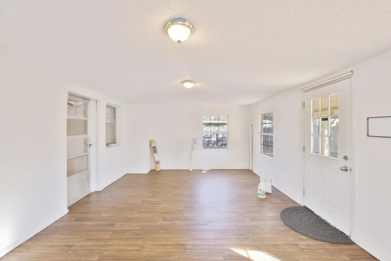 Photo 10 — 5427 40th Street, Lubbock, TX 79414