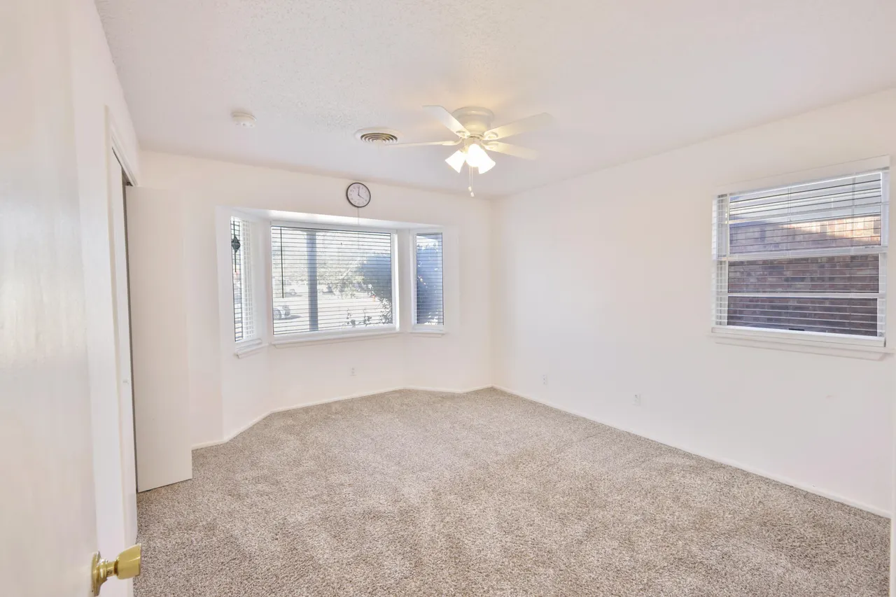 Photo 11 — 5427 40th Street, Lubbock, TX 79414