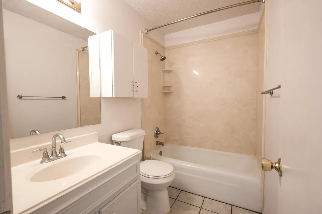 Photo 12 — 5427 40th Street, Lubbock, TX 79414