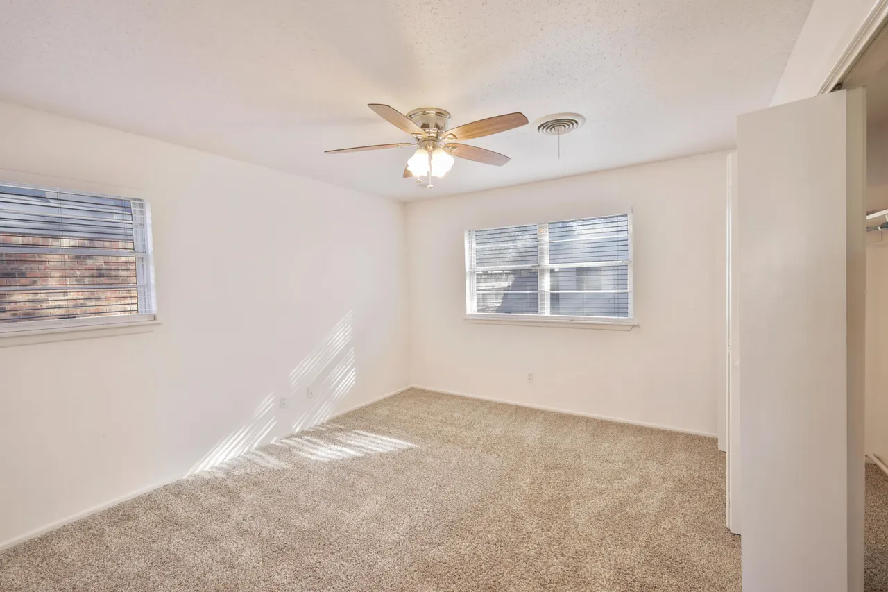 Photo 13 — 5427 40th Street, Lubbock, TX 79414
