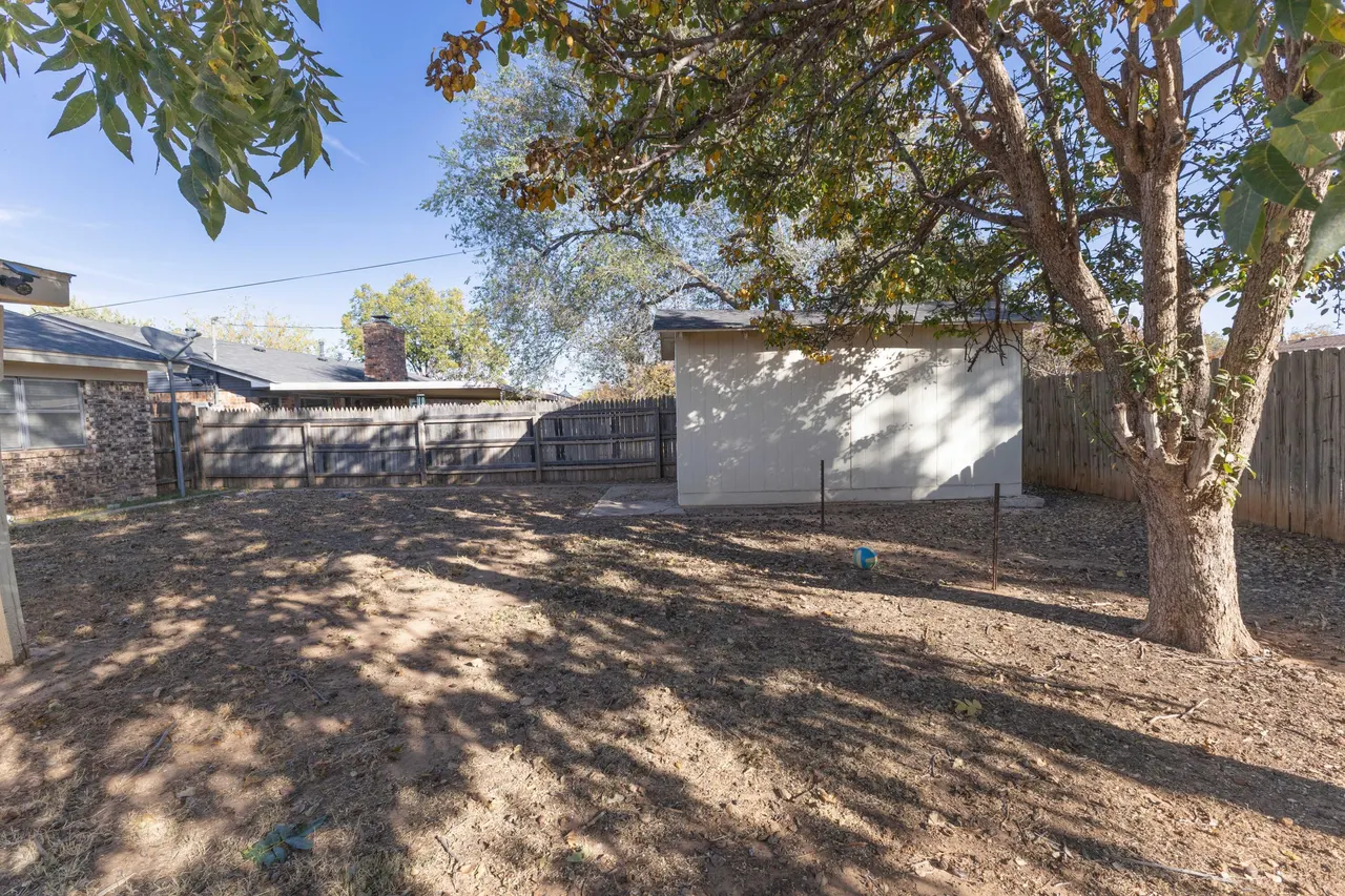 Photo 15 — 5427 40th Street, Lubbock, TX 79414