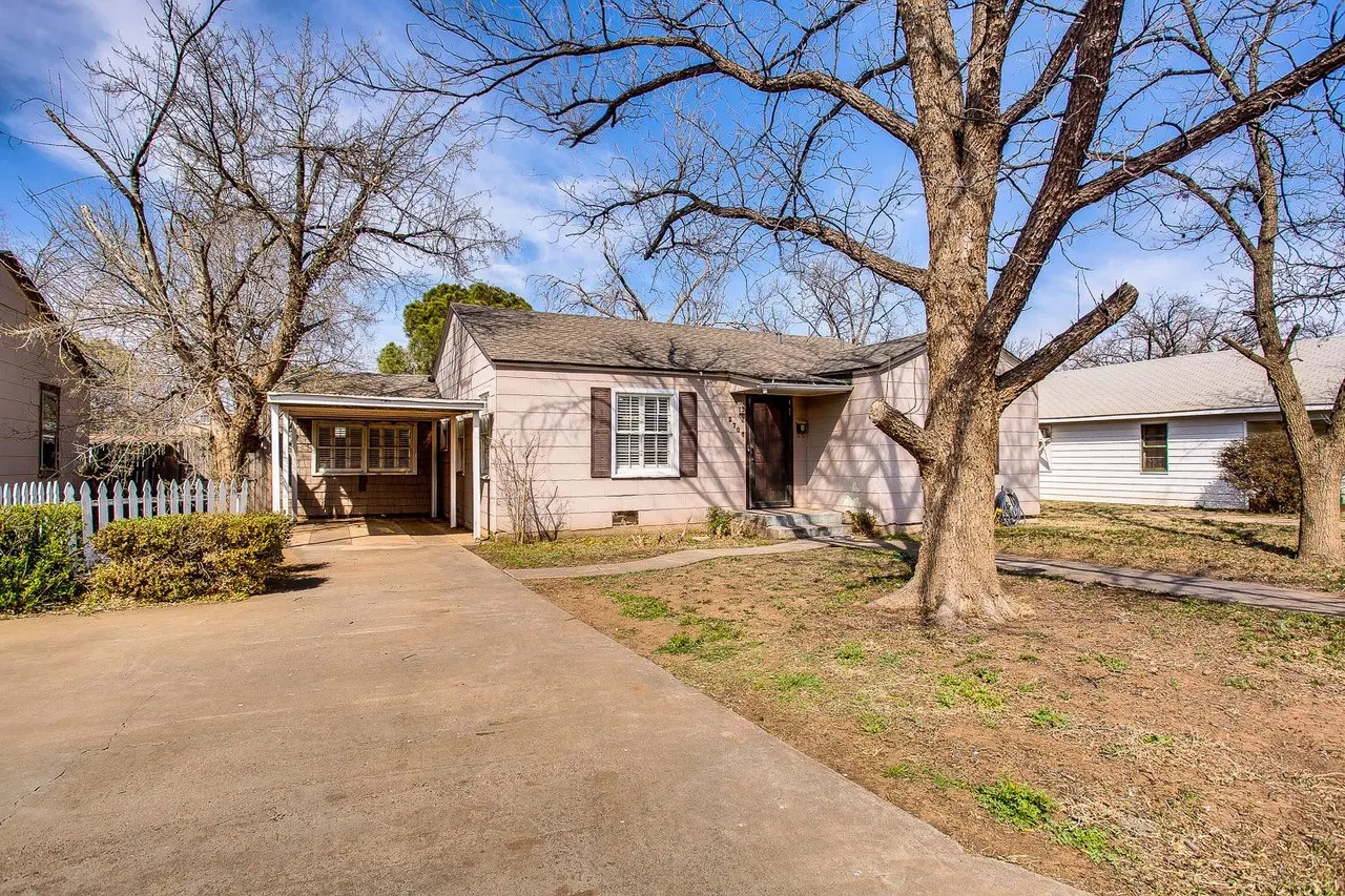 Photo 2 — 2706 36th Street, Lubbock, TX 79413